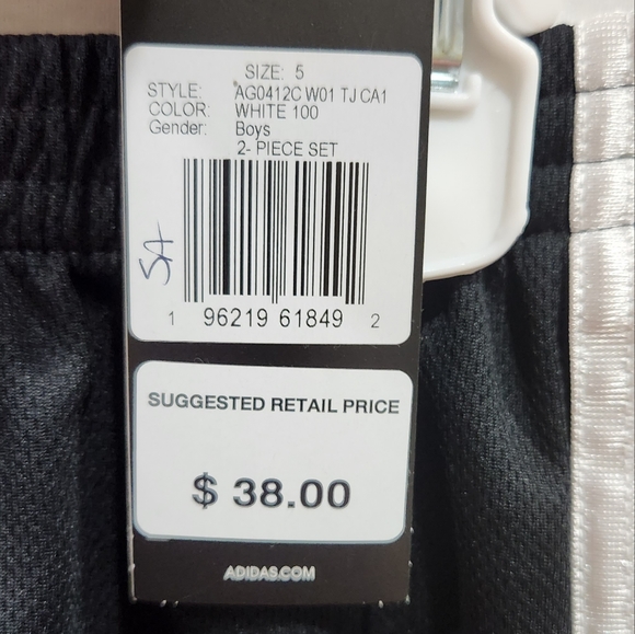 🆕️ Adidas Short Set - Picture 8 of 8